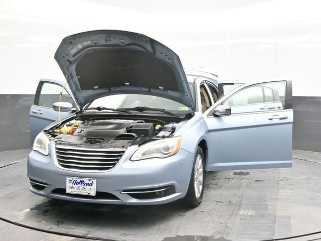 2013 Chrysler 200 Limited