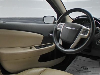 2013 Chrysler 200 Limited