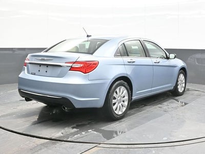 2013 Chrysler 200 Limited