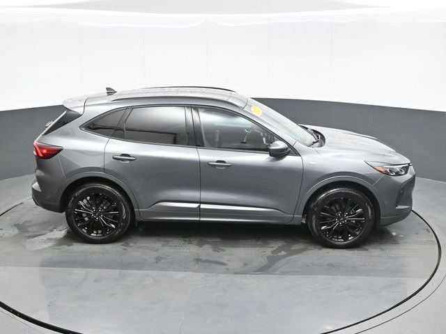 2024 Ford Escape ST-Line Elite