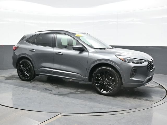 2024 Ford Escape ST-Line Elite