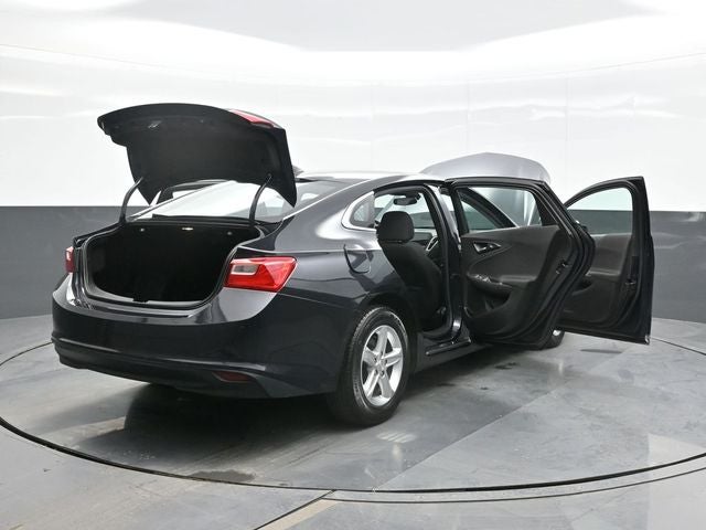 2022 Chevrolet Malibu LS 1LS