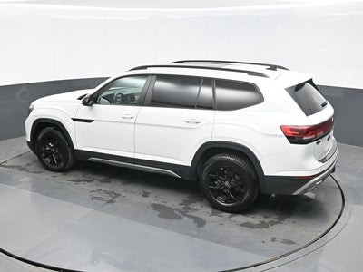 2024 Volkswagen Atlas 2.0T Peak Edition SE w/Technology