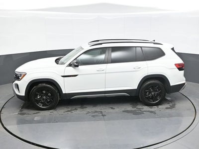 2024 Volkswagen Atlas 2.0T Peak Edition SE w/Technology