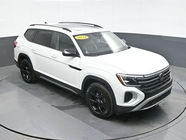 2024 Volkswagen Atlas 2.0T Peak Edition SE w/Technology