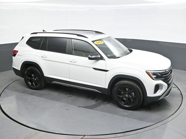 2024 Volkswagen Atlas 2.0T Peak Edition SE w/Technology