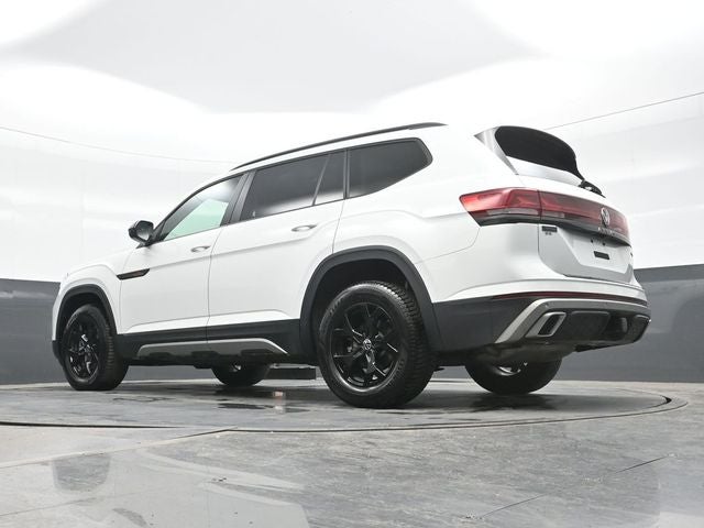 2024 Volkswagen Atlas 2.0T Peak Edition SE w/Technology