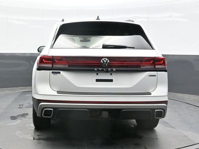 2024 Volkswagen Atlas 2.0T Peak Edition SE w/Technology