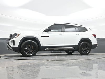 2024 Volkswagen Atlas 2.0T Peak Edition SE w/Technology
