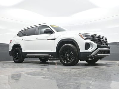 2024 Volkswagen Atlas 2.0T Peak Edition SE w/Technology