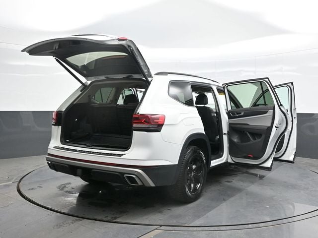 2024 Volkswagen Atlas 2.0T Peak Edition SE w/Technology