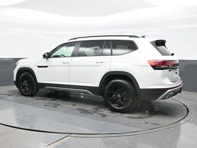 2024 Volkswagen Atlas 2.0T Peak Edition SE w/Technology