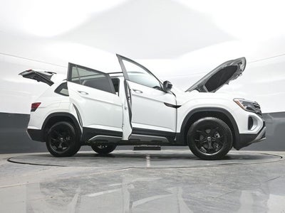 2024 Volkswagen Atlas 2.0T Peak Edition SE w/Technology