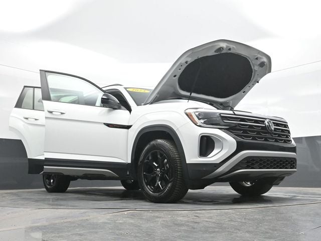 2024 Volkswagen Atlas 2.0T Peak Edition SE w/Technology