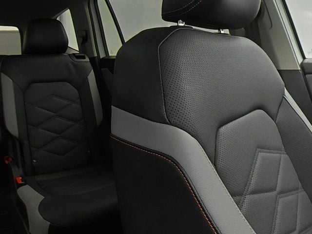 2024 Volkswagen Atlas 2.0T Peak Edition SE w/Technology