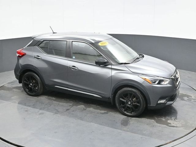 2019 Nissan Kicks SR