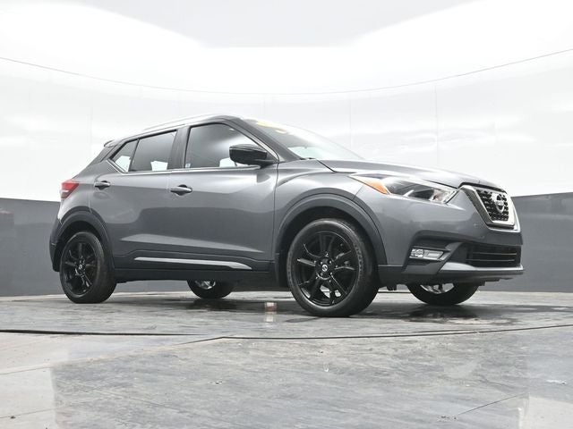 2019 Nissan Kicks SR