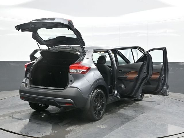 2019 Nissan Kicks SR