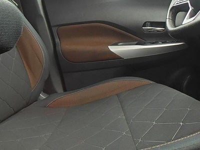 2019 Nissan Kicks SR