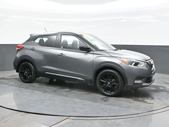 2019 Nissan Kicks SR