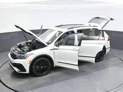 2022 Volkswagen Tiguan 2.0T SE R-Line Black