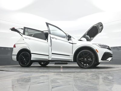 2022 Volkswagen Tiguan 2.0T SE R-Line Black
