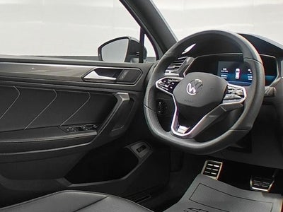 2022 Volkswagen Tiguan 2.0T SE R-Line Black
