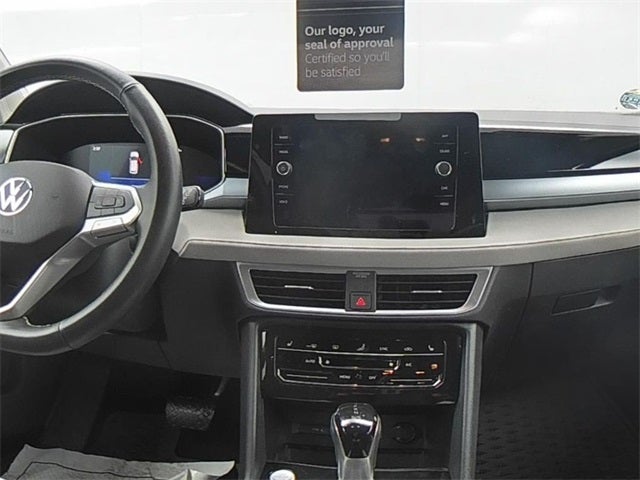 2025 Volkswagen Taos 1.5T SE