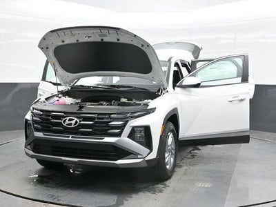 2026 Hyundai TUCSON SE AWD