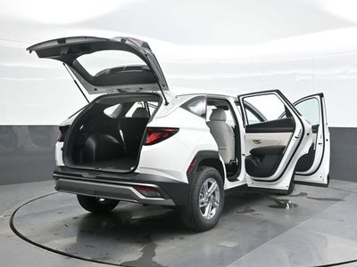 2026 Hyundai TUCSON SE AWD
