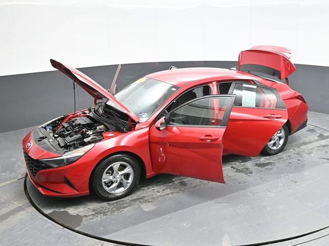 2023 Hyundai ELANTRA SE