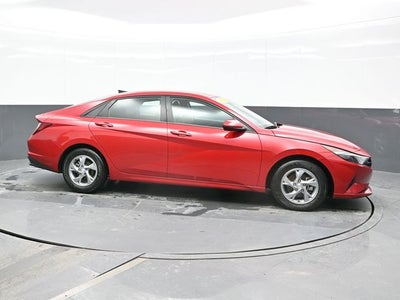 2023 Hyundai ELANTRA SE