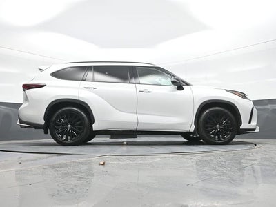 2024 Toyota Highlander XSE