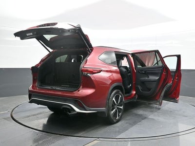 2022 Toyota Highlander XSE