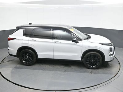 2023 Mitsubishi Outlander SEL Black Edition