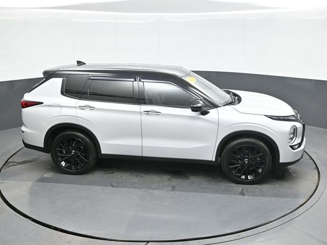 2023 Mitsubishi Outlander SEL Black Edition