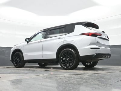 2023 Mitsubishi Outlander SEL Black Edition
