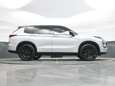 2023 Mitsubishi Outlander SEL Black Edition