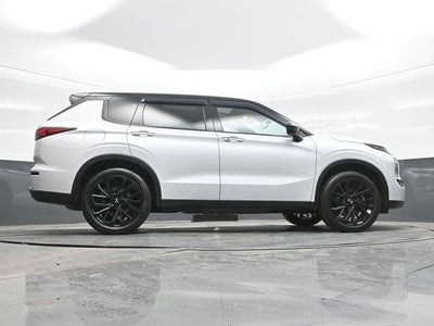 2023 Mitsubishi Outlander SEL Black Edition
