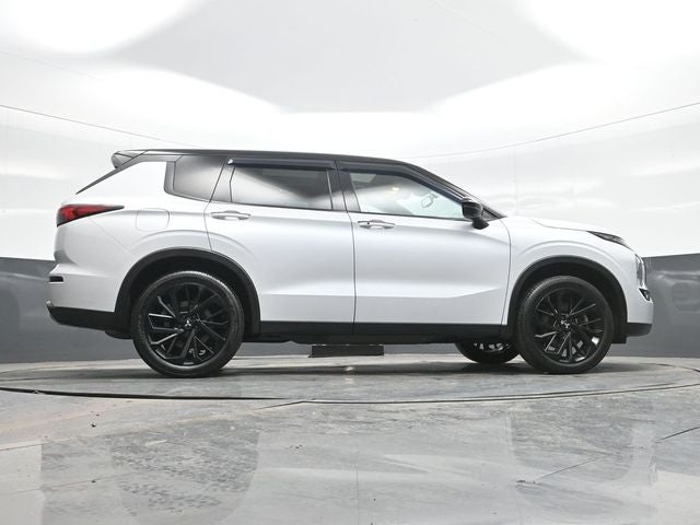 2023 Mitsubishi Outlander SEL Black Edition