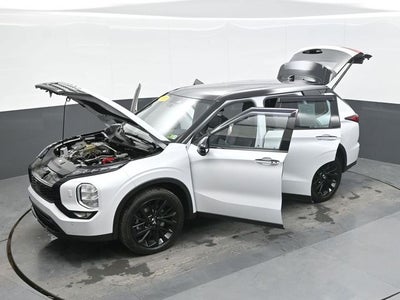 2023 Mitsubishi Outlander SEL Black Edition