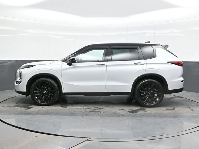 2023 Mitsubishi Outlander SEL Black Edition