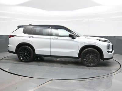 2023 Mitsubishi Outlander SEL Black Edition