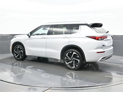 2024 Mitsubishi Outlander SEL