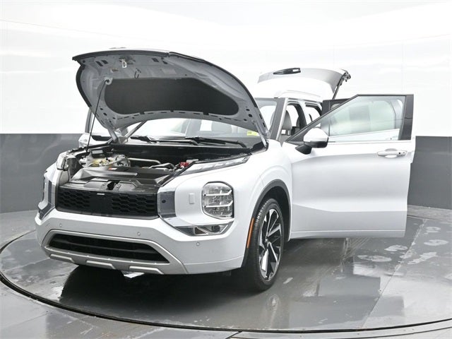 2024 Mitsubishi Outlander SEL