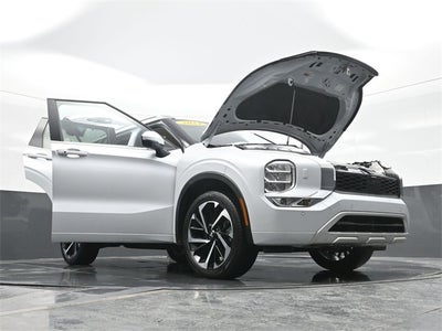 2024 Mitsubishi Outlander SEL
