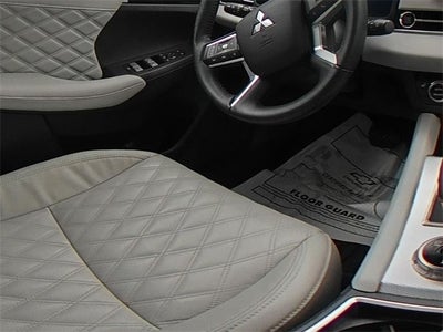 2024 Mitsubishi Outlander SEL