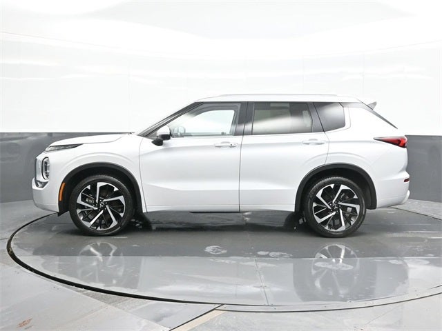 2024 Mitsubishi Outlander SEL