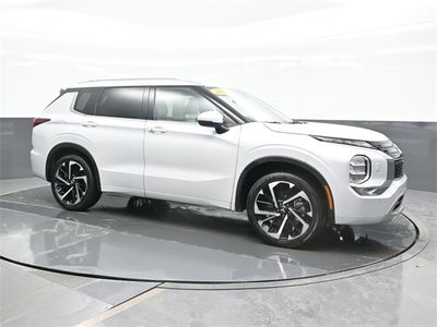 2024 Mitsubishi Outlander SEL