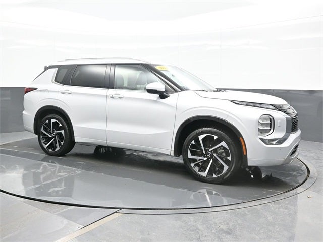 2024 Mitsubishi Outlander SEL